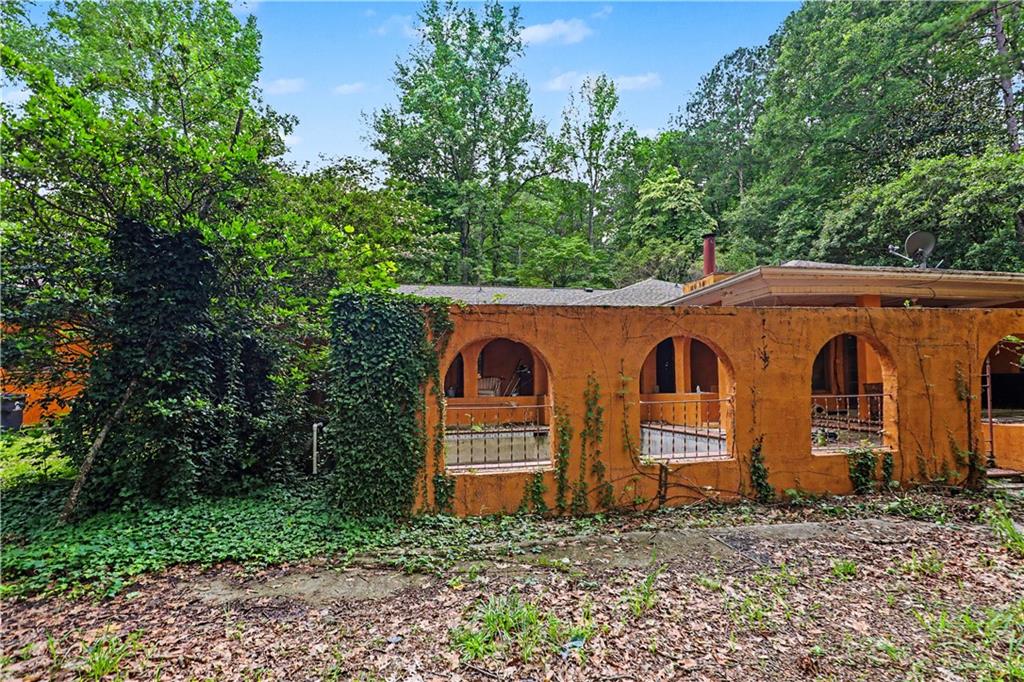 6130 Tennis Circle Property Photo 1