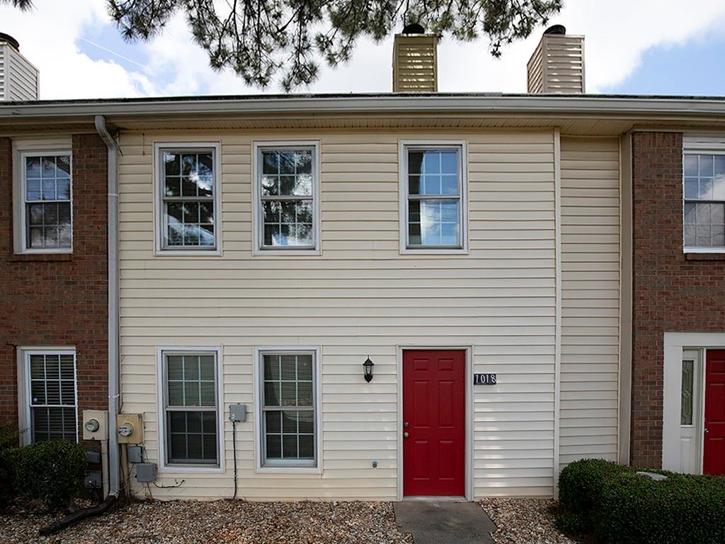 1018 Old Holcomb Bridge Road Property Photo 1