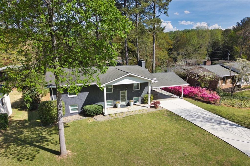 677 Hillandale Circle Sw Property Photo 1