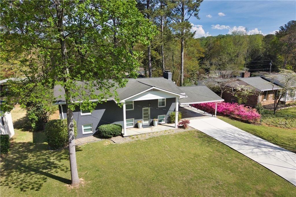 677 Hillandale Circle Sw Property Photo 1