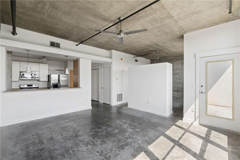 245 N Highland Avenue Ne Unit 410 Property Photo 6