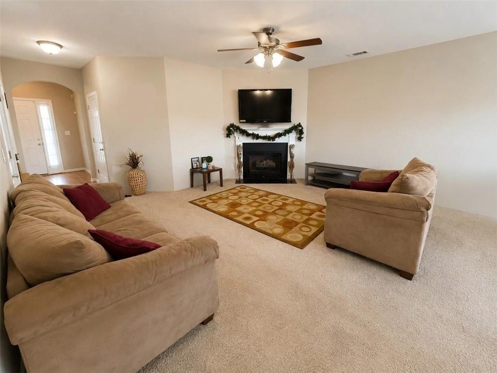 2105 Hasel Street Property Photo 15