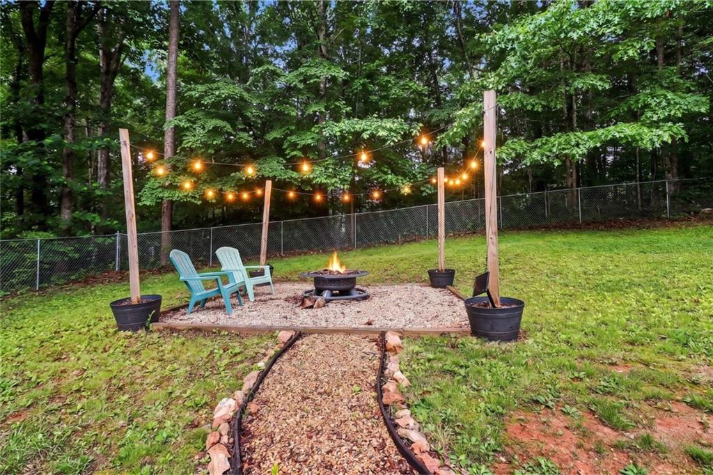 806 Valley Run Drive Property Photo 24