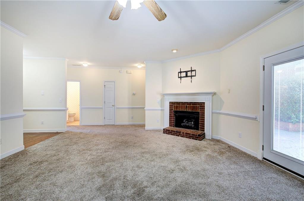 214 Manor Way Property Photo 9