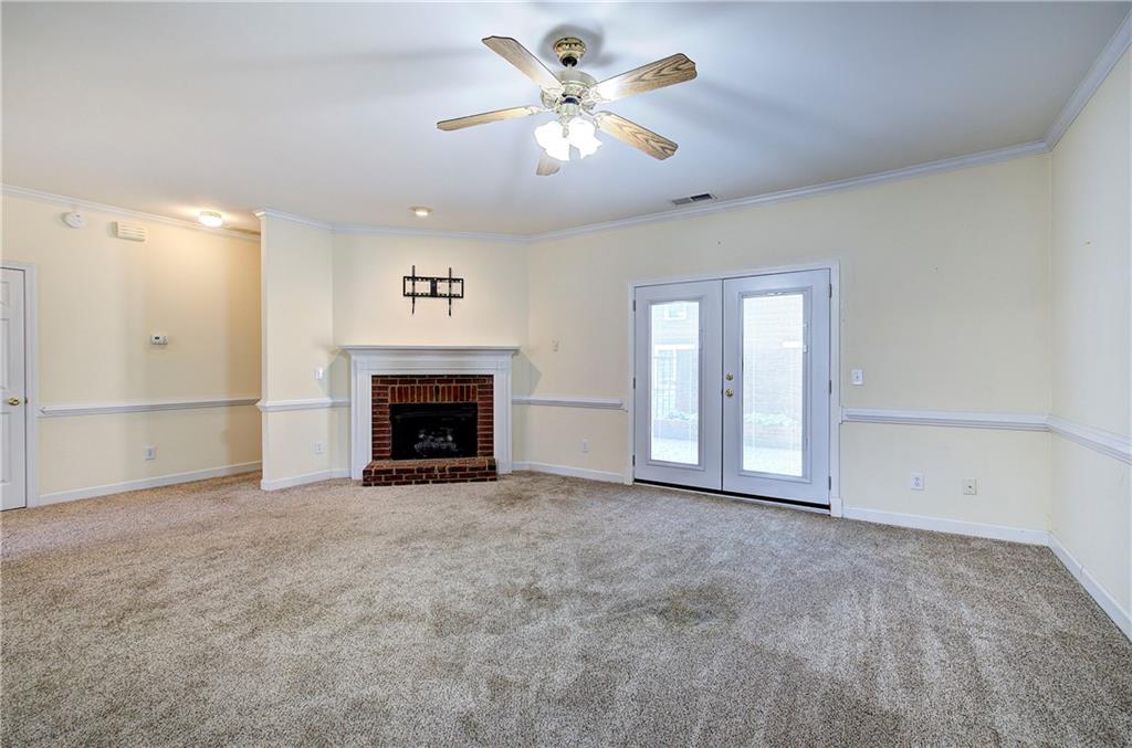 214 Manor Way Property Photo 10