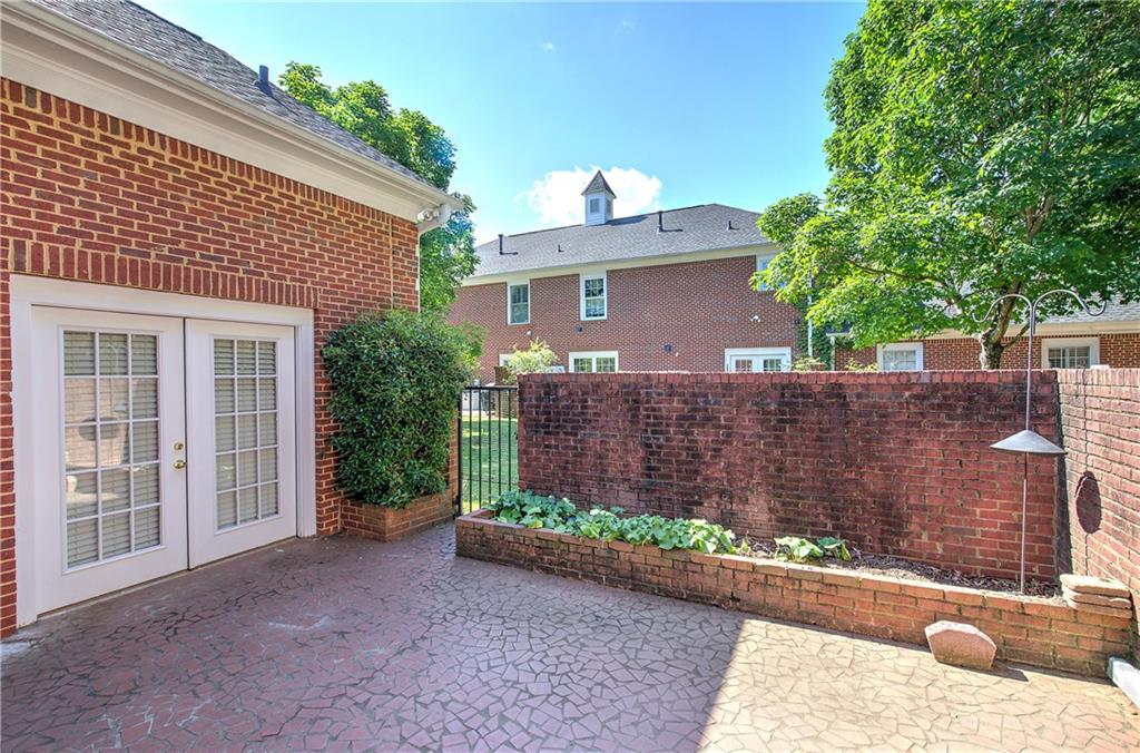 214 Manor Way Property Photo 28