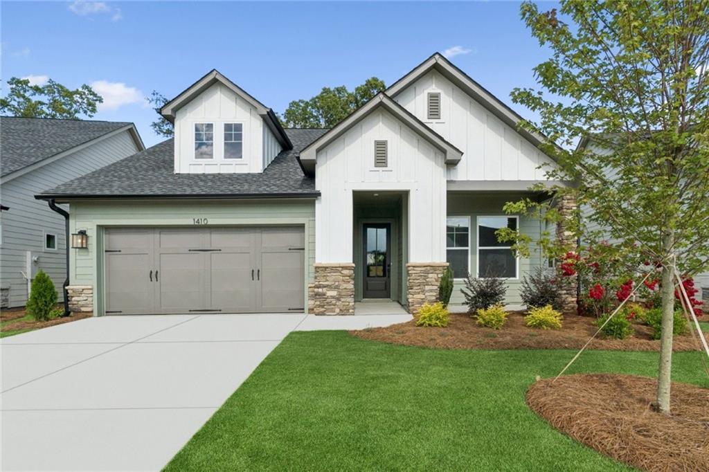1410 Autumn Lake Drive SW