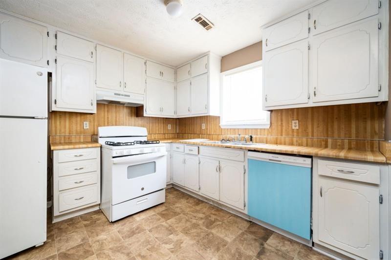 6347 Steepleridge Court Property Photo 8
