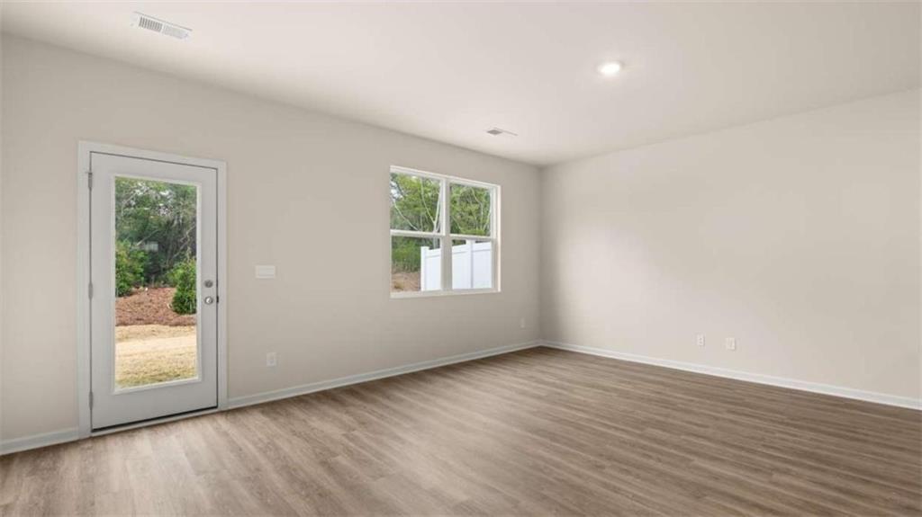 2052 Crossing Road Property Photo 10