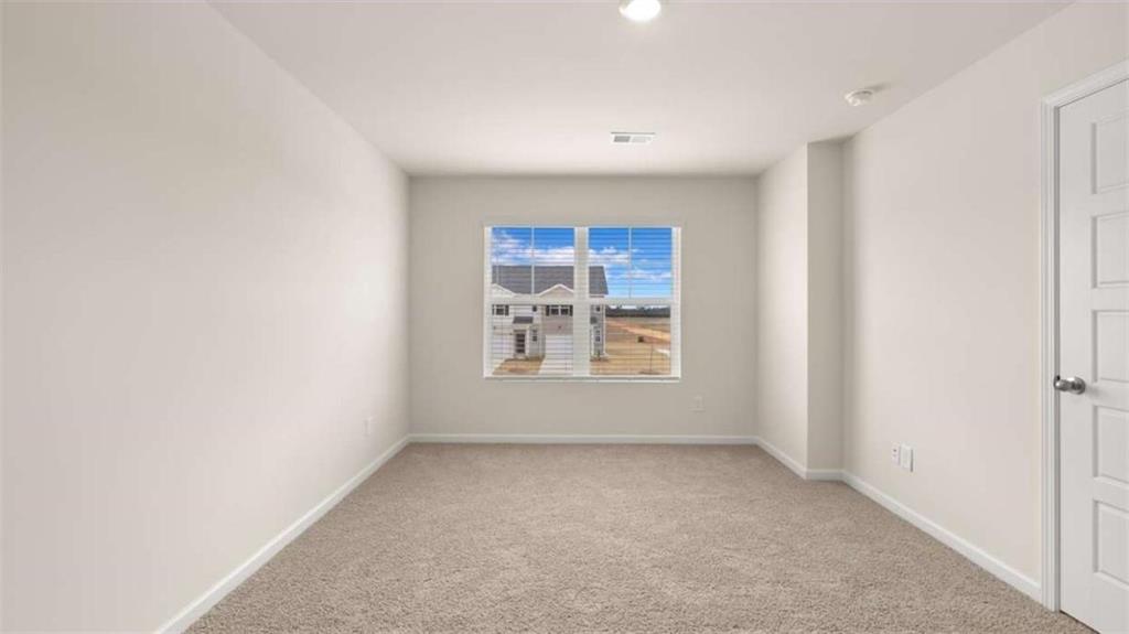 2052 Crossing Road Property Photo 15