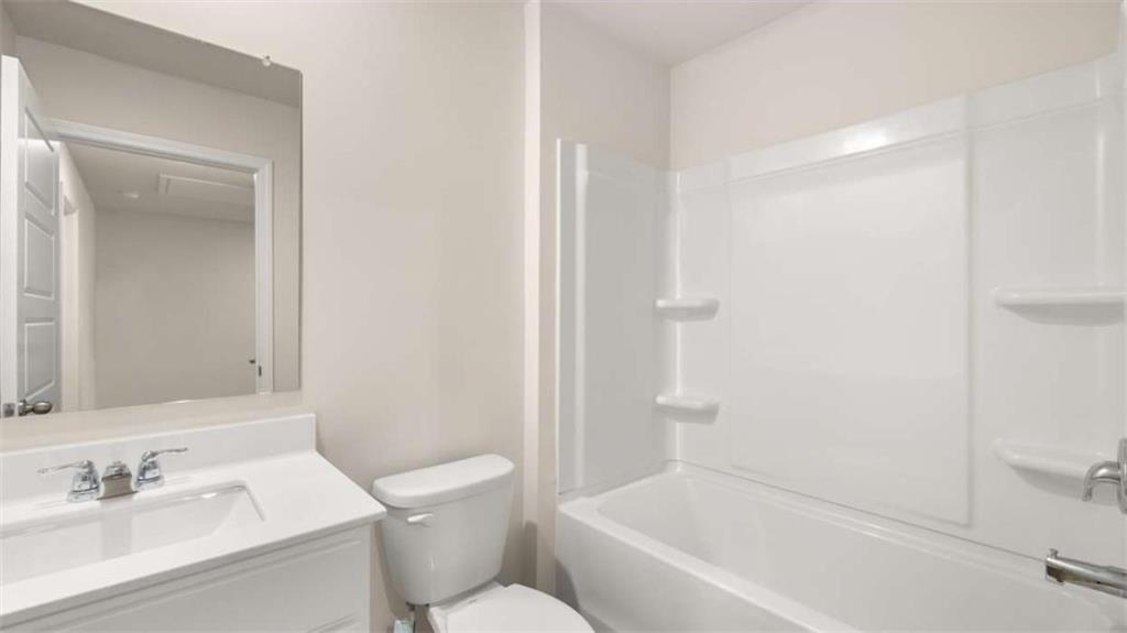 2052 Crossing Road Property Photo 22