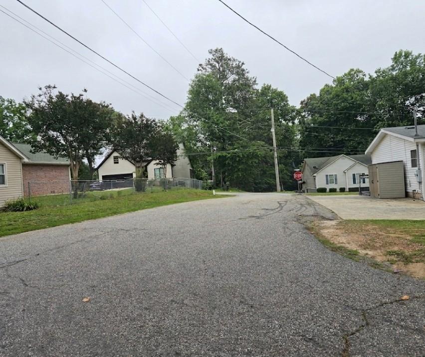 40 Montgomery Lane Property Photo 9