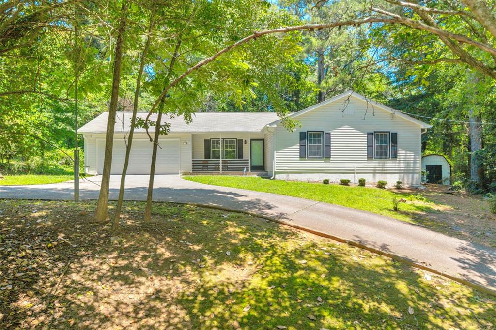 3992 Wrexham Drive Property Photo 1