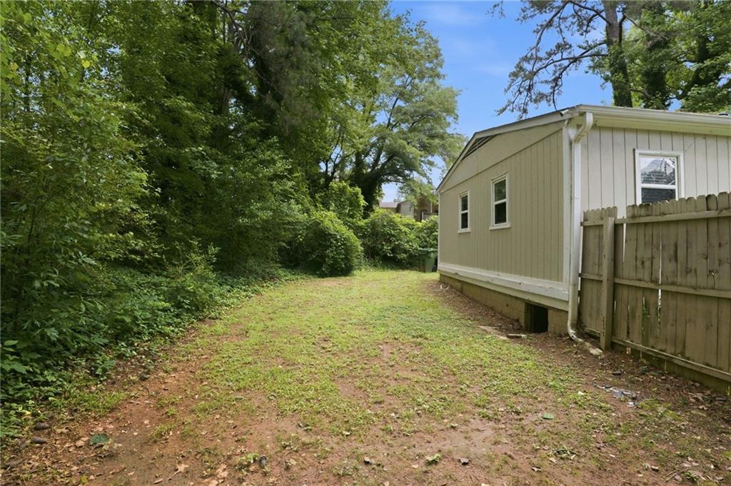 748 Amber Place Nw Property Photo 21
