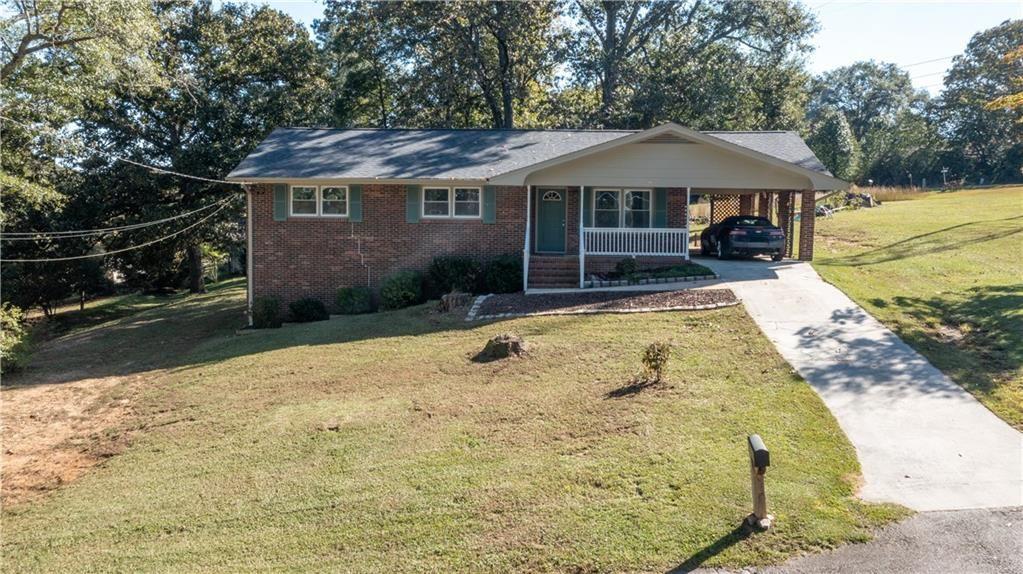 469 PLANTATION Drive Property Photo 1