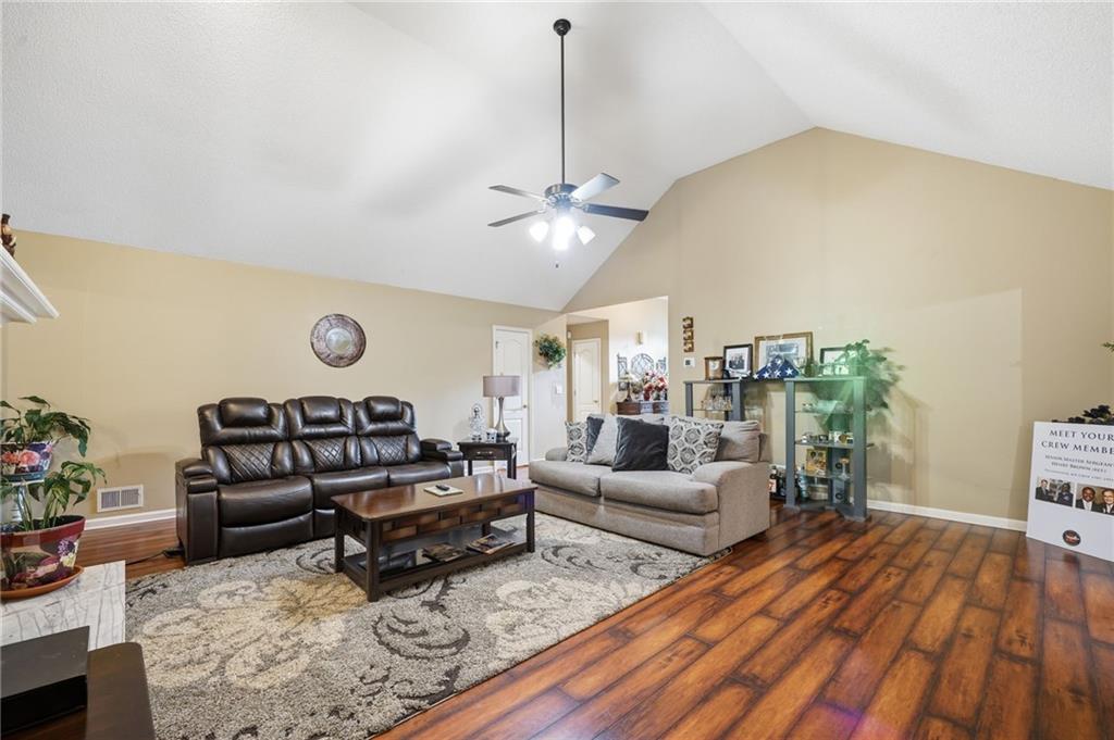 1286 Lake Forest Lane Property Photo 17