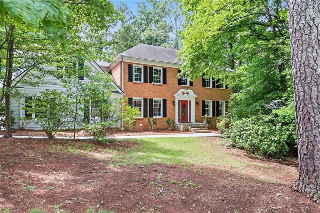 713 Chesterfield Drive Property Photo 1