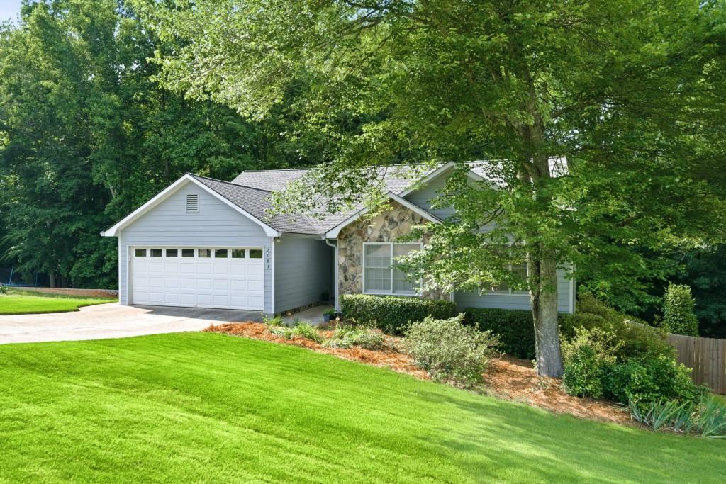 2083 James River Cove Property Photo 1
