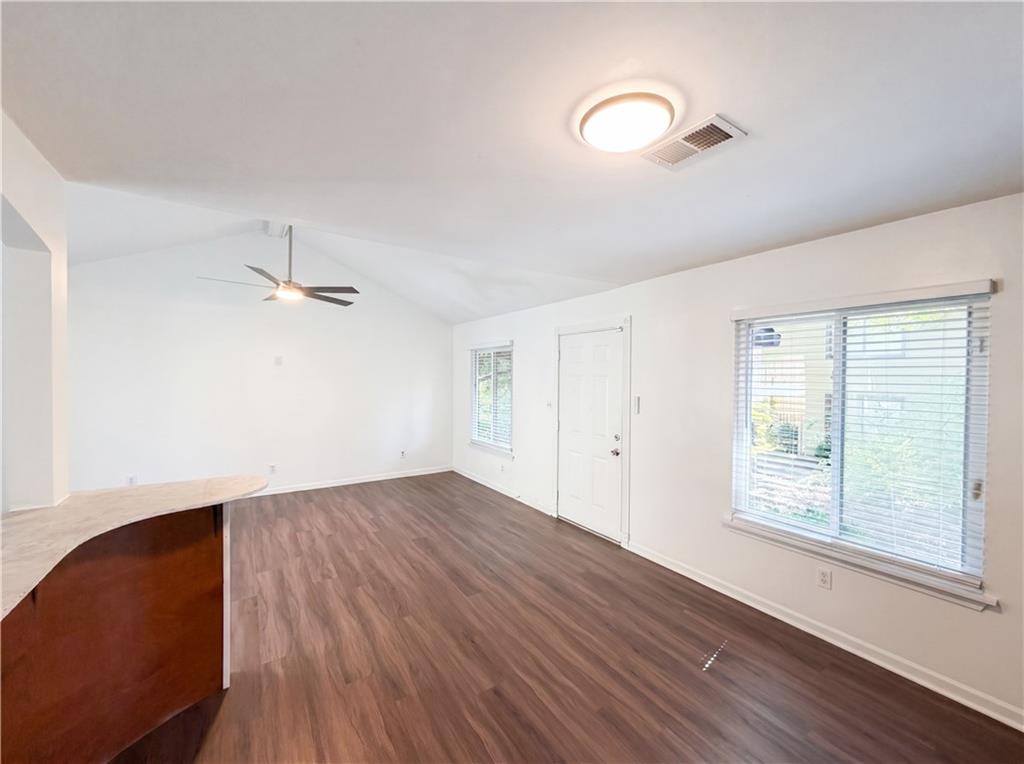 2725 Flintlock Place Property Photo 8