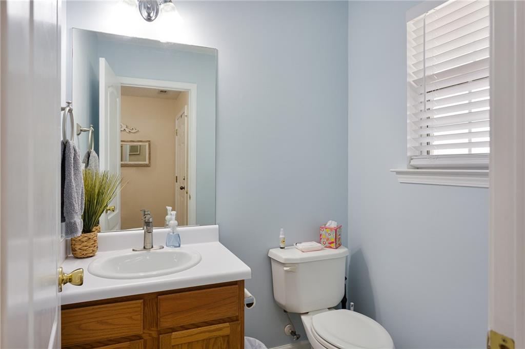 417 Red Coat Lane Property Photo 4
