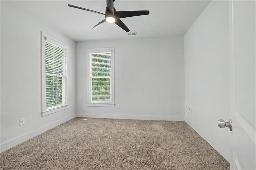 210 Manchester Lane Property Photo 27