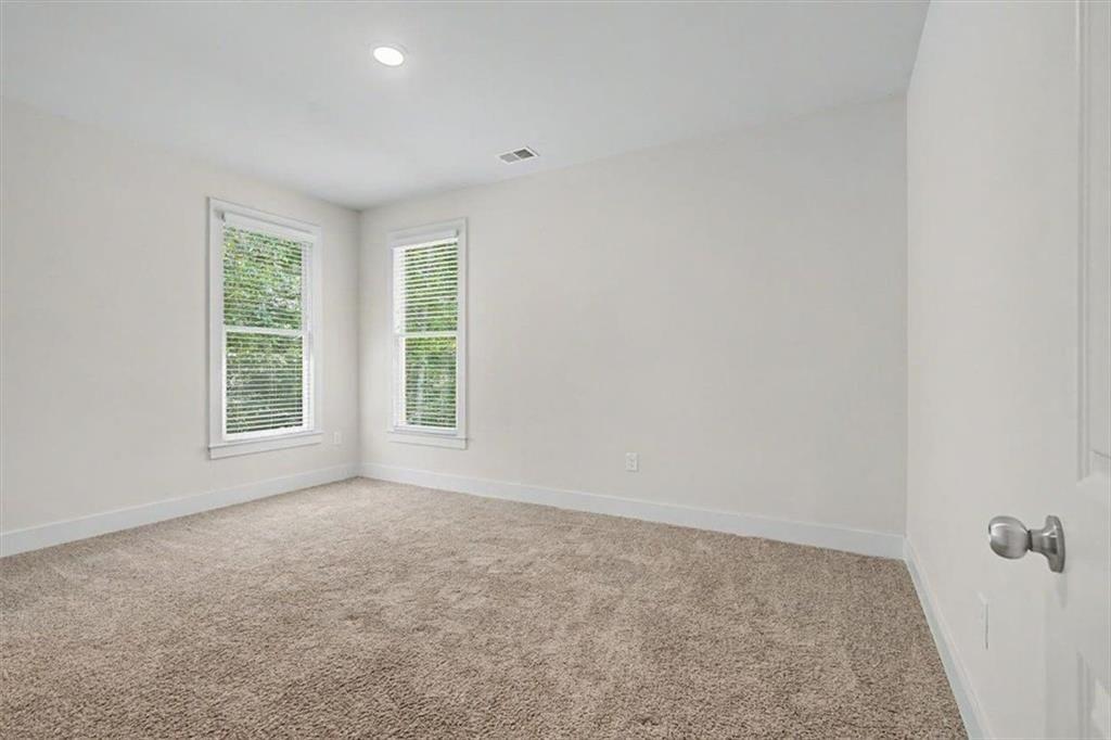 210 Manchester Lane Property Photo 34