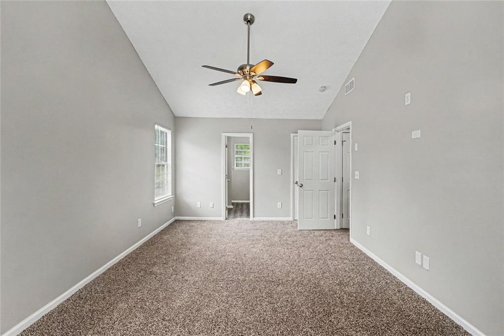 35 Arnold Way Property Photo 13