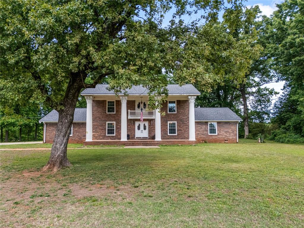 451 Toms Creek Road Property Photo 1