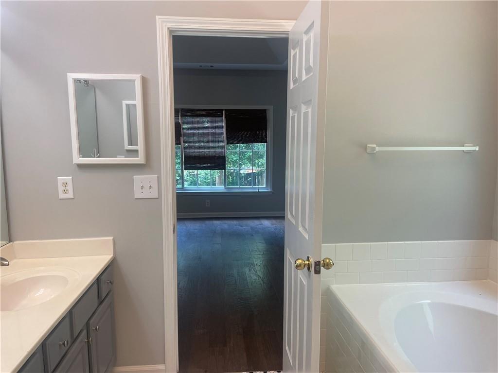3935 Melody Mizer Lane Property Photo 13