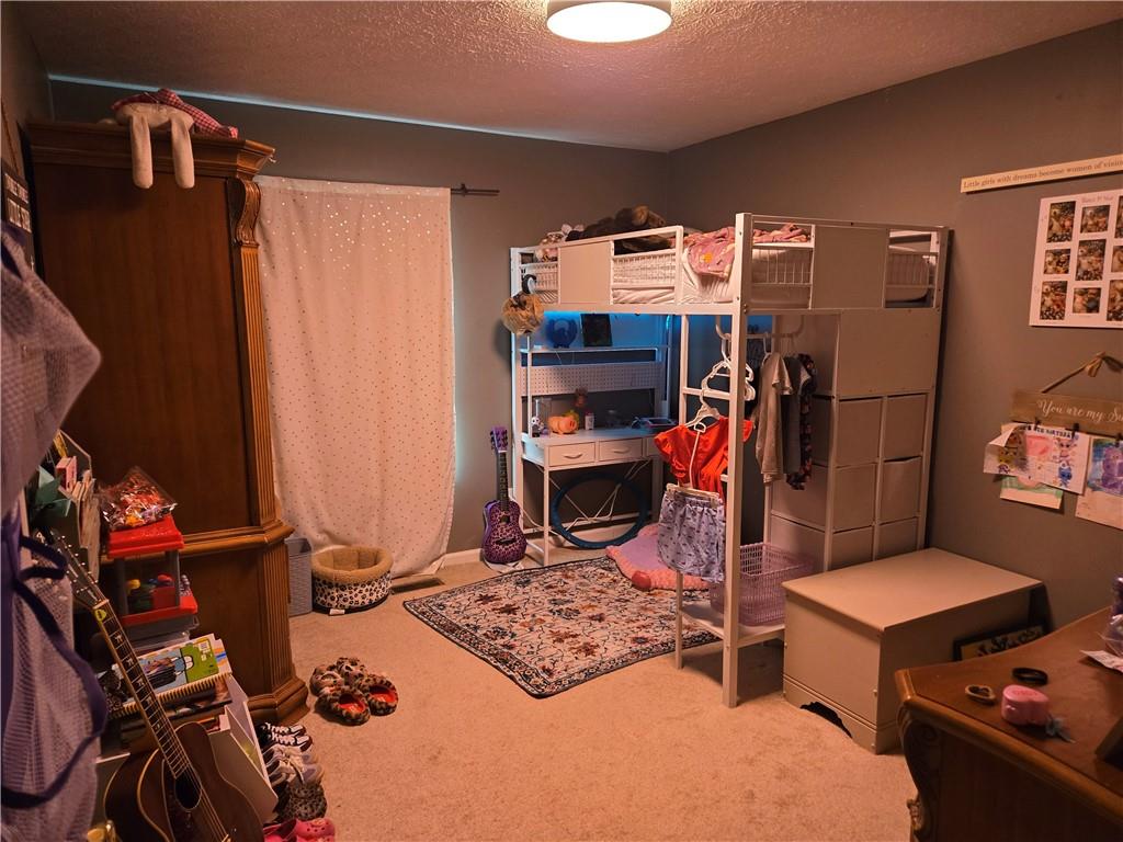 102 Thomas Drive Property Photo 36