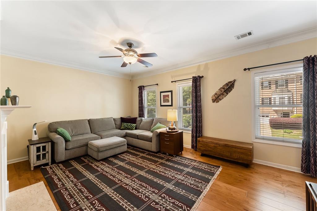2105 Millgate Lane Property Photo 11