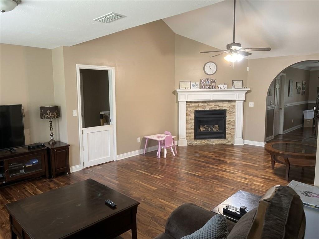 55 Riverbrooke Terrace Property Photo 3