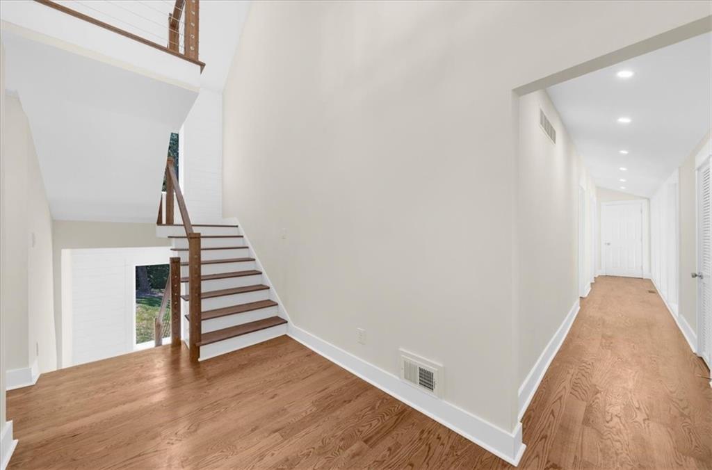 5535 Hidden Harbor Drive Property Photo 9