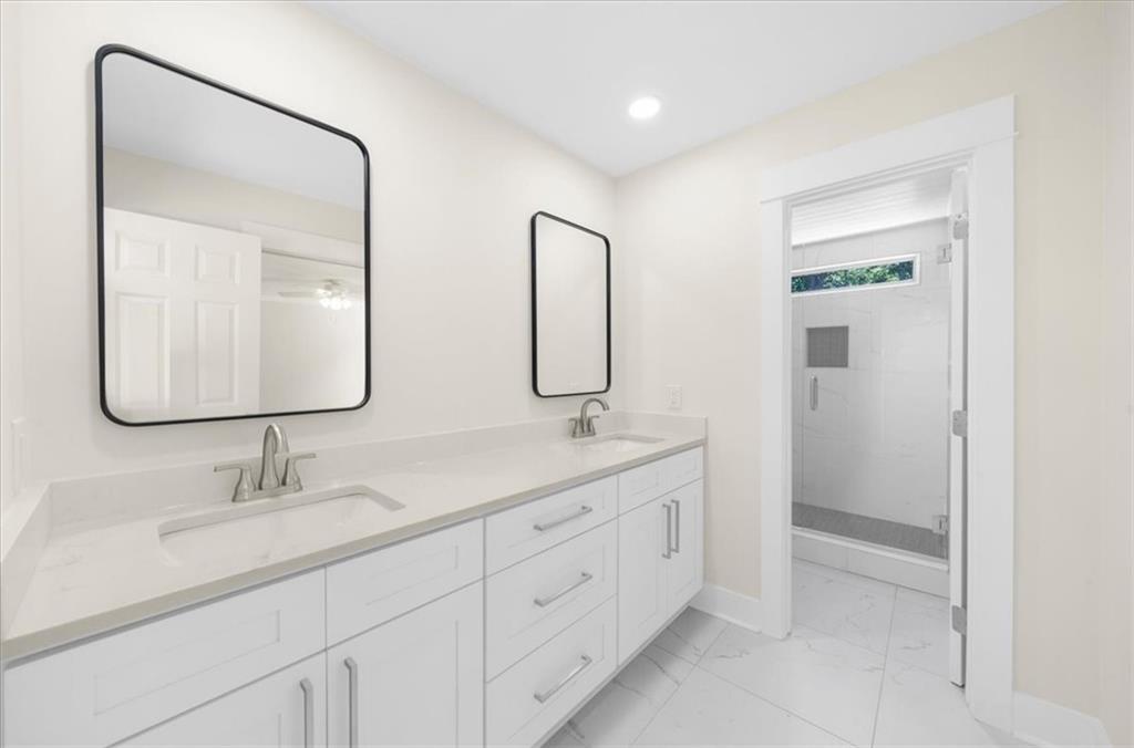 5535 Hidden Harbor Drive Property Photo 14