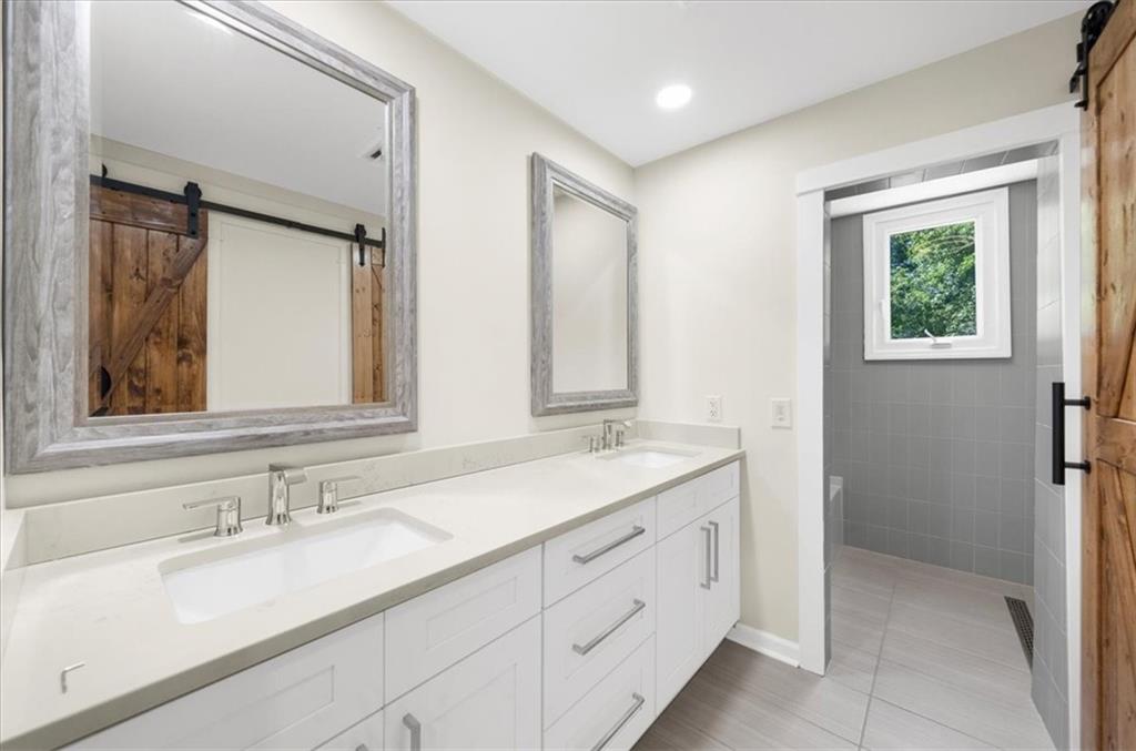 5535 Hidden Harbor Drive Property Photo 36