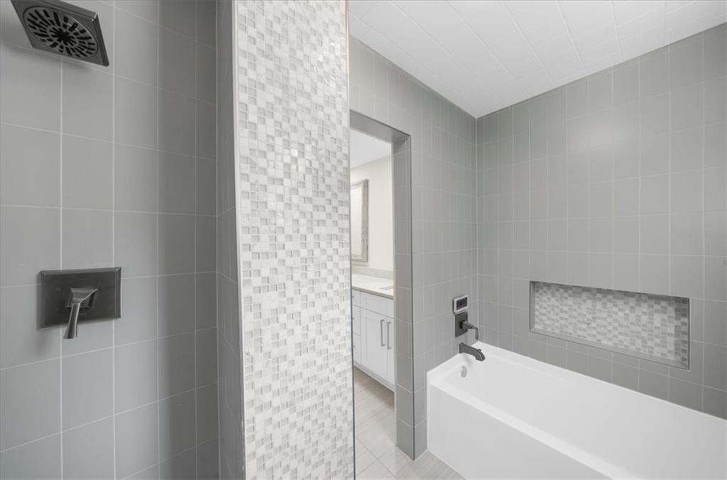 5535 Hidden Harbor Drive Property Photo 37
