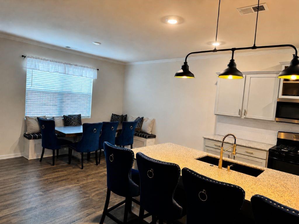 183 Durana Way Property Photo 4