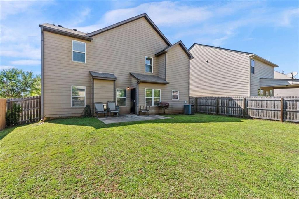 1420 Worcester Trail Property Photo 28