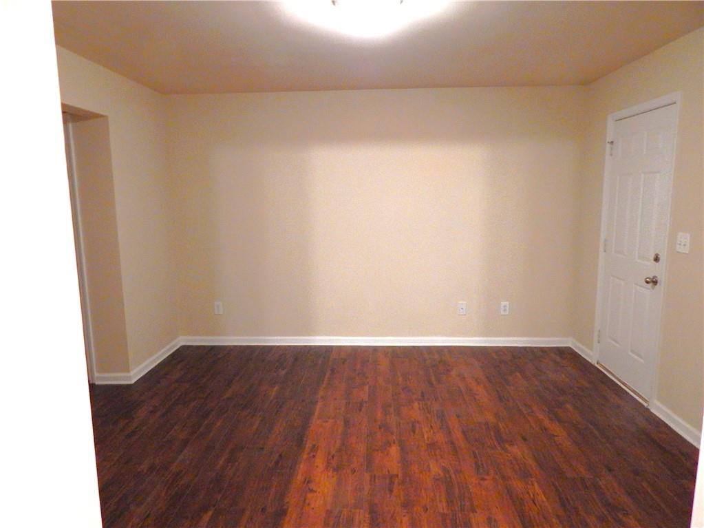 2199 Landing Walk Drive Property Photo 10