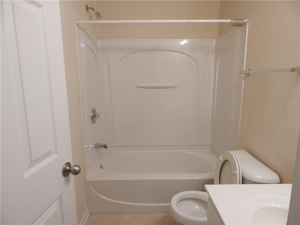 2199 Landing Walk Drive Property Photo 12