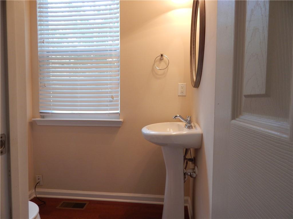 2199 Landing Walk Drive Property Photo 31