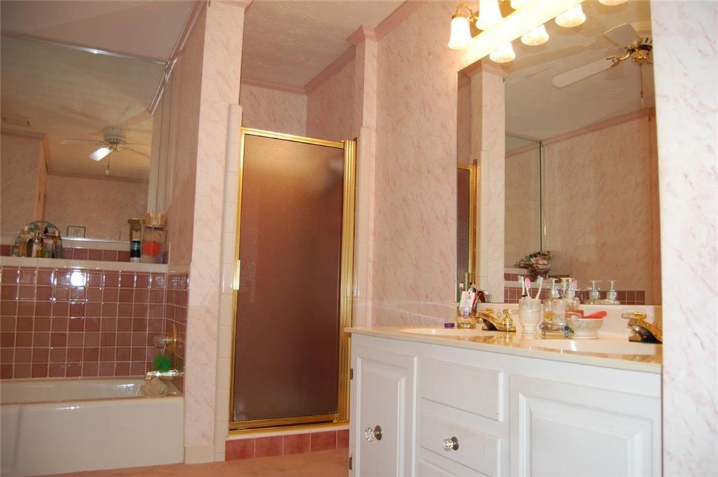 7782921 Property Photo 21