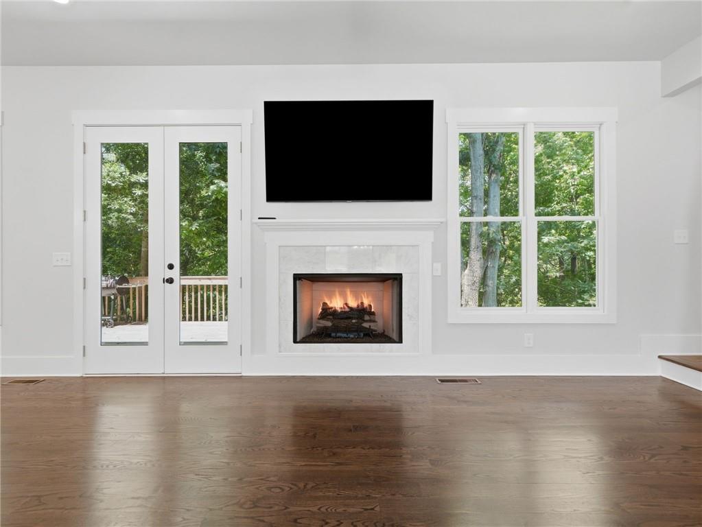 110 Old Avery Drive Property Photo 3