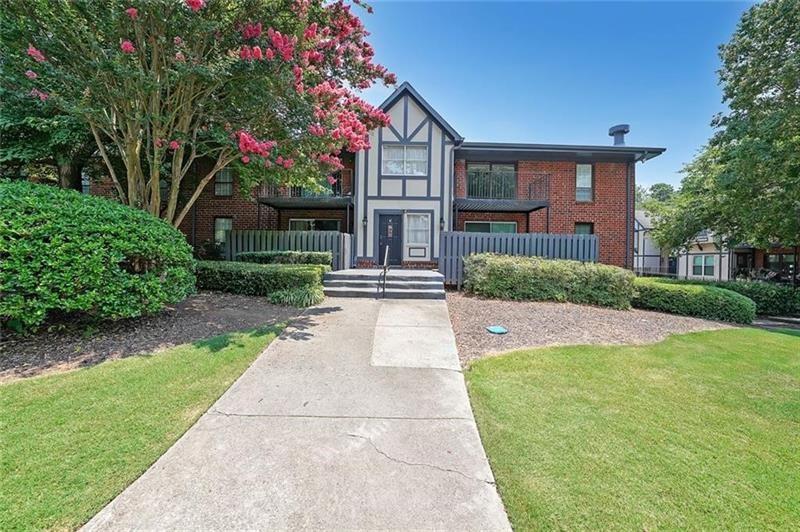 6851 Roswell Road Unit O3 Property Photo 6