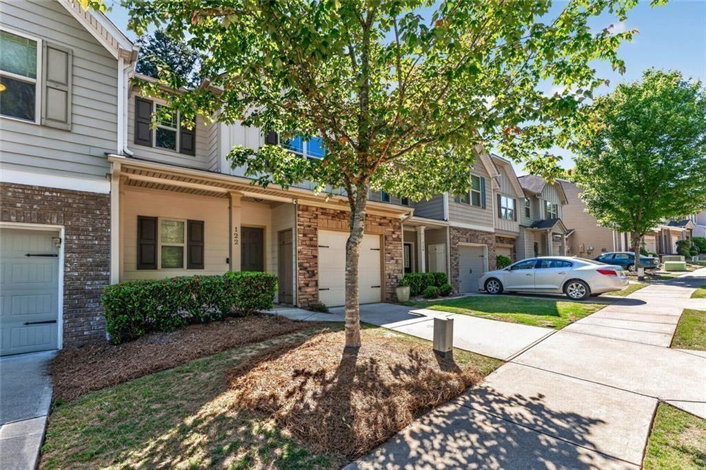 122 Oakview Passage Property Photo 4