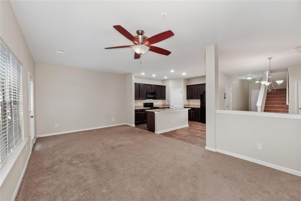 122 Oakview Passage Property Photo 17