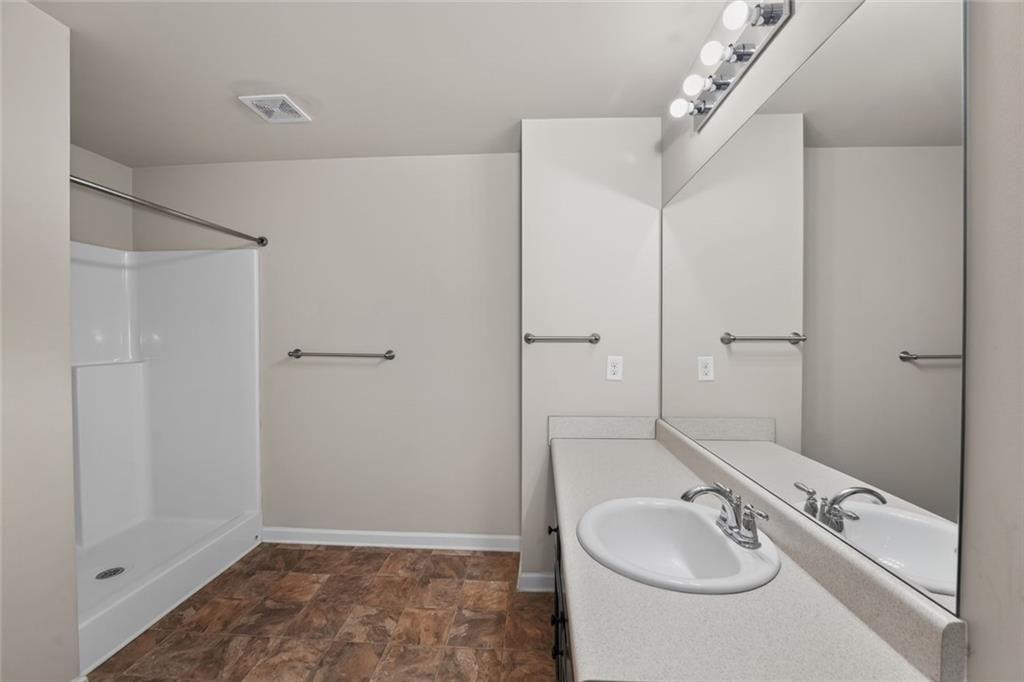122 Oakview Passage Property Photo 23