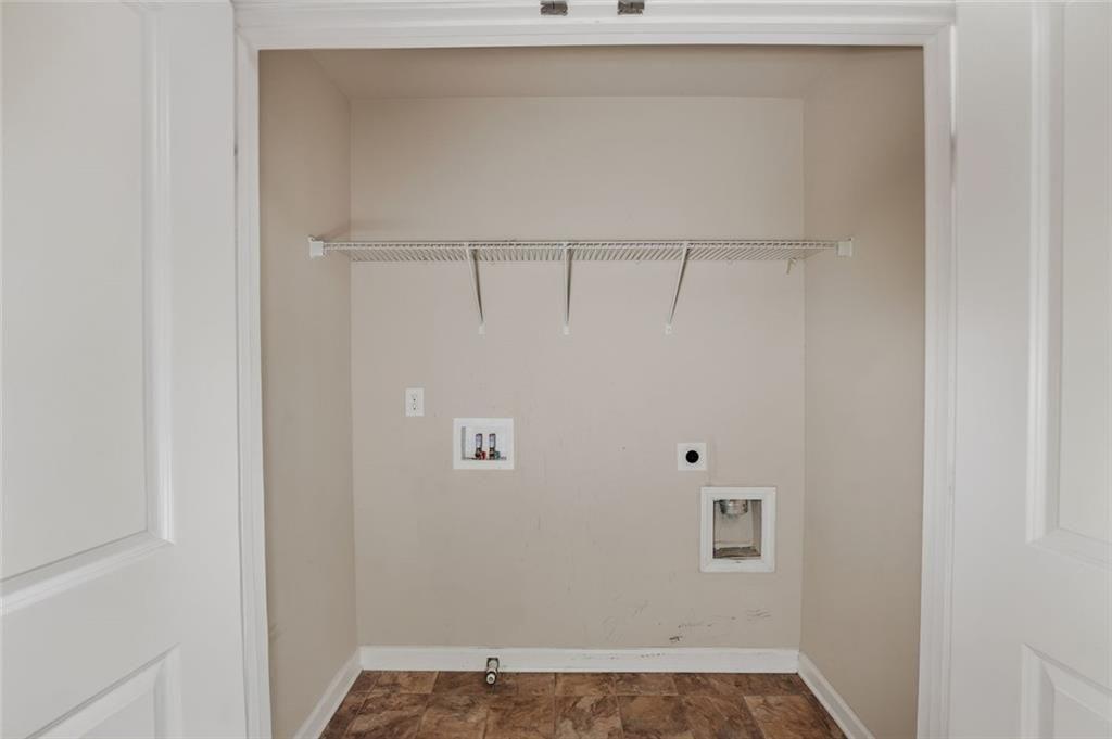 122 Oakview Passage Property Photo 28