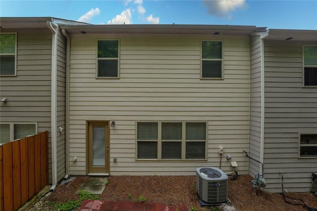 122 Oakview Passage Property Photo 31