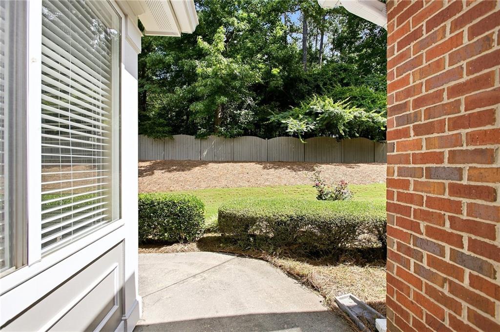 908 Burnt Hickory Circle Nw Unit 7 Property Photo 11